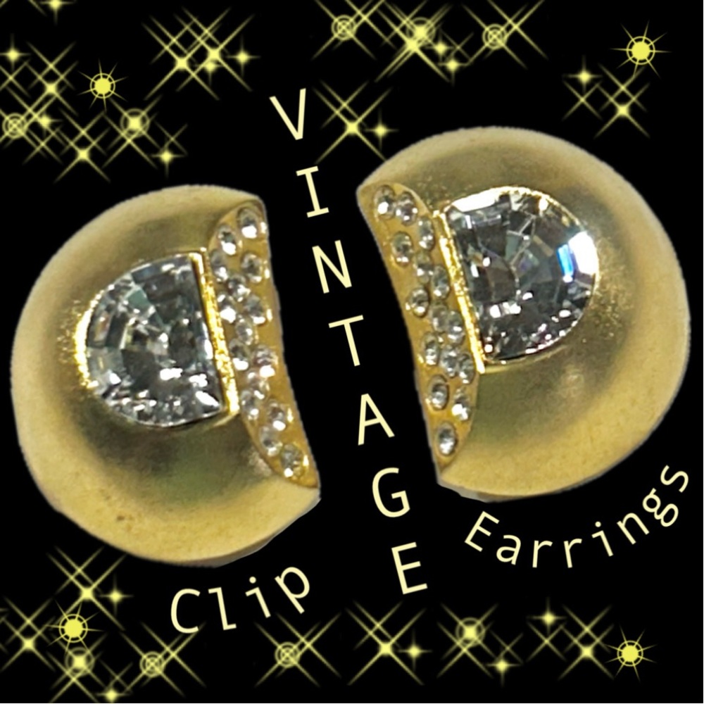 Vintage Unsigned Dazzing Jeweled Clip Brushed Gold Tone Earrings